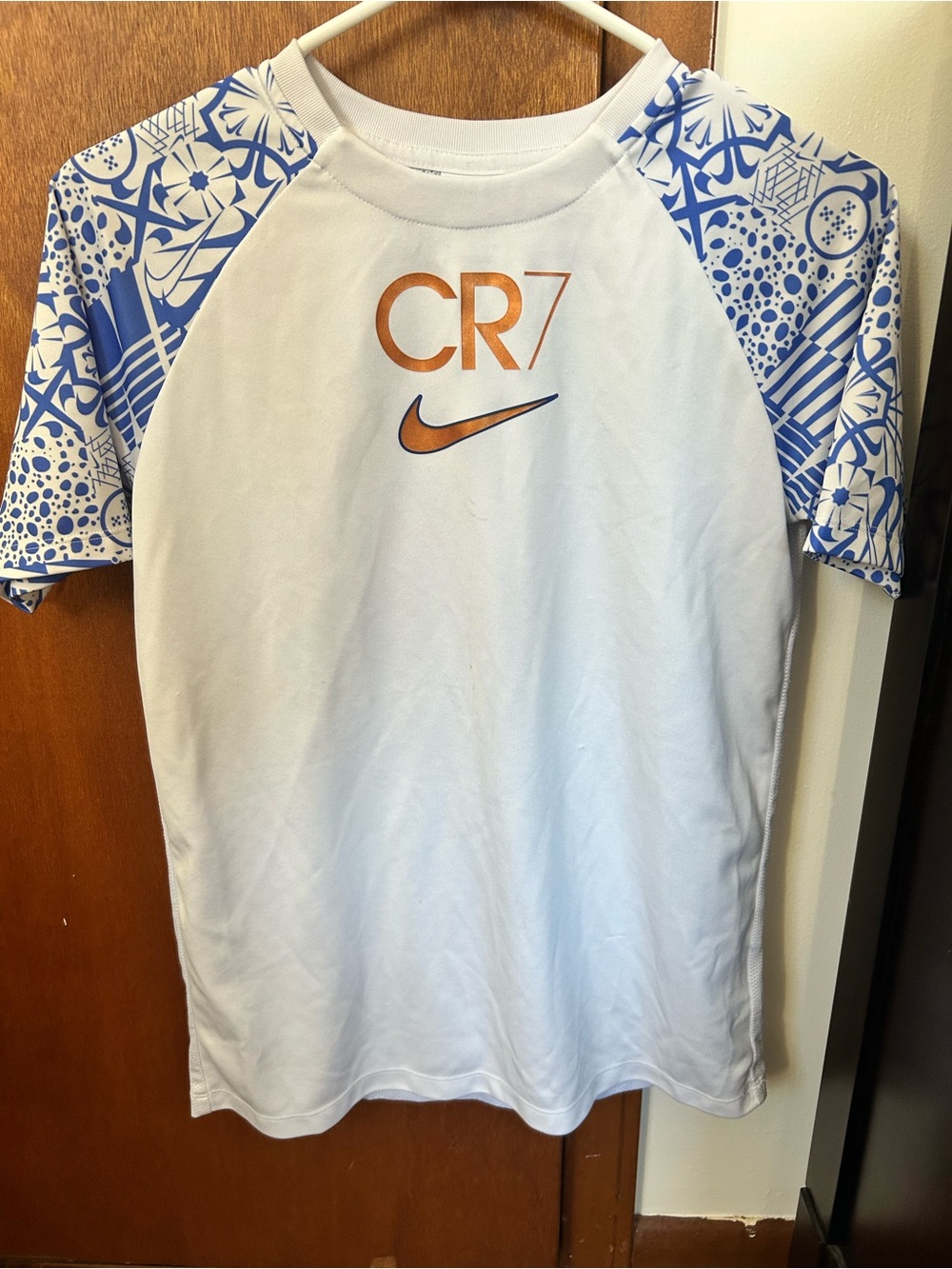 Nike White Short-Sleeve CR7 Shirt with Blue Patterned Sleeves